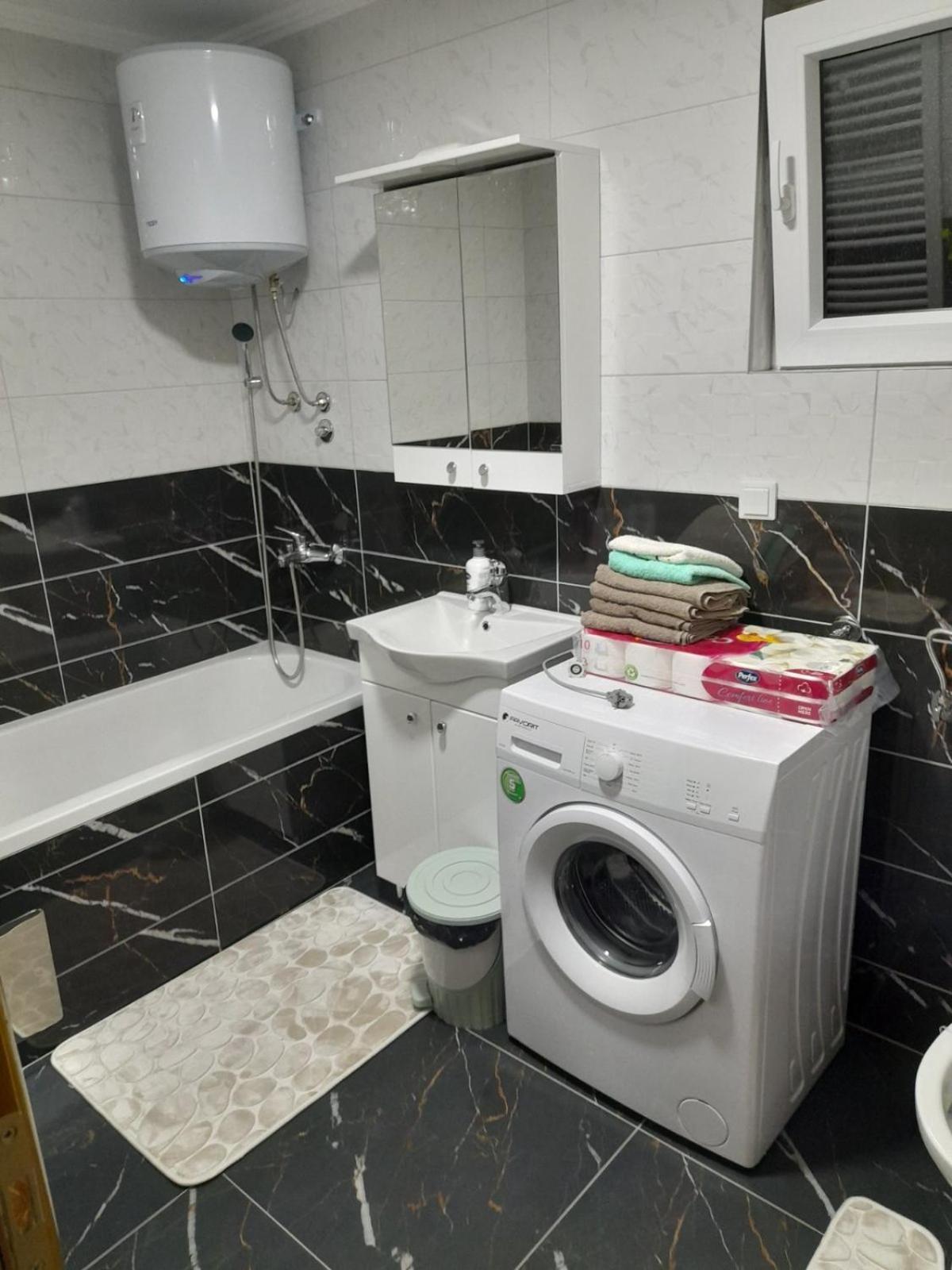 Apartman Micevic Foca Exteriér fotografie